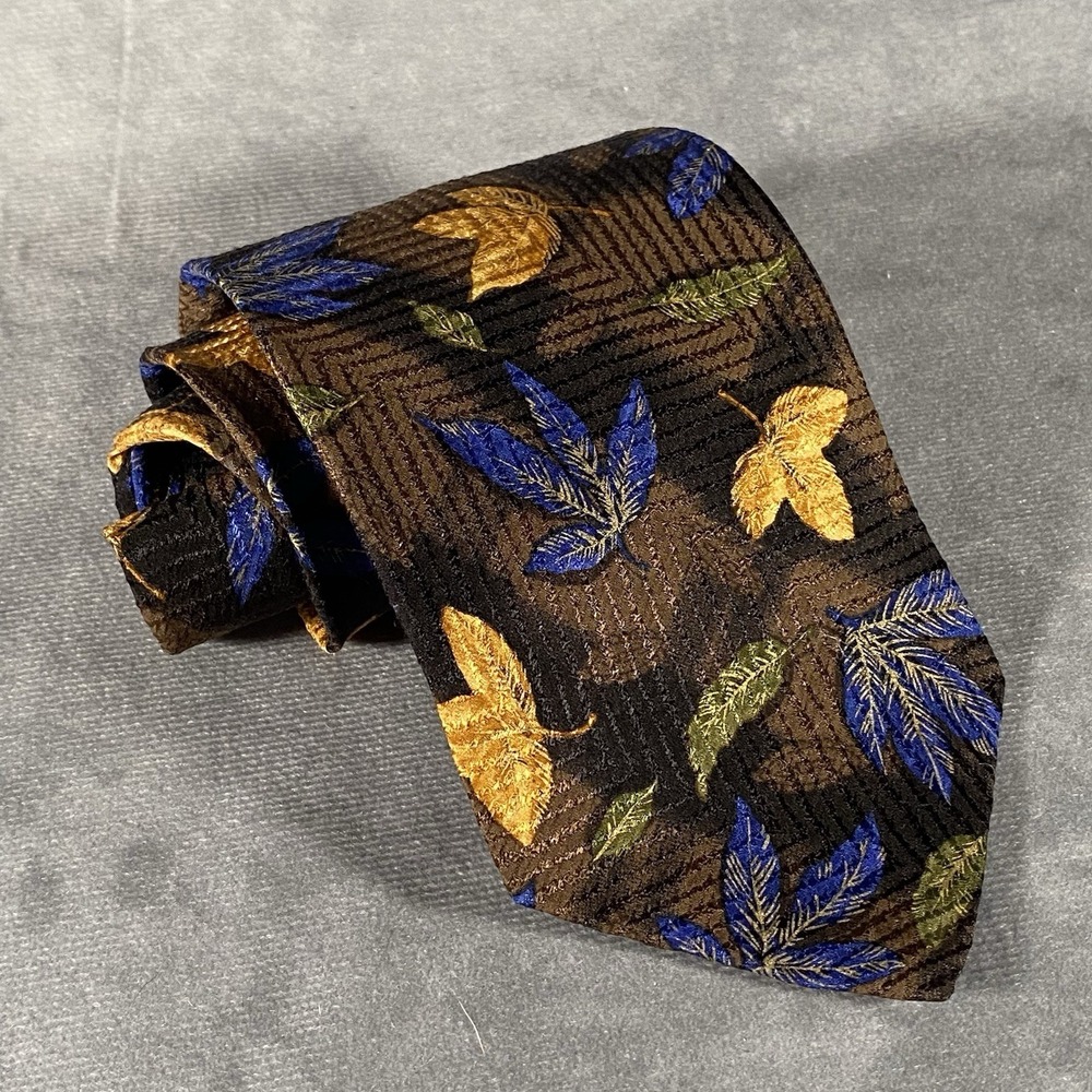 Arrow Necktie 100% Silk Floral Leaf Pattern Tie Made In Canada Formal Nature